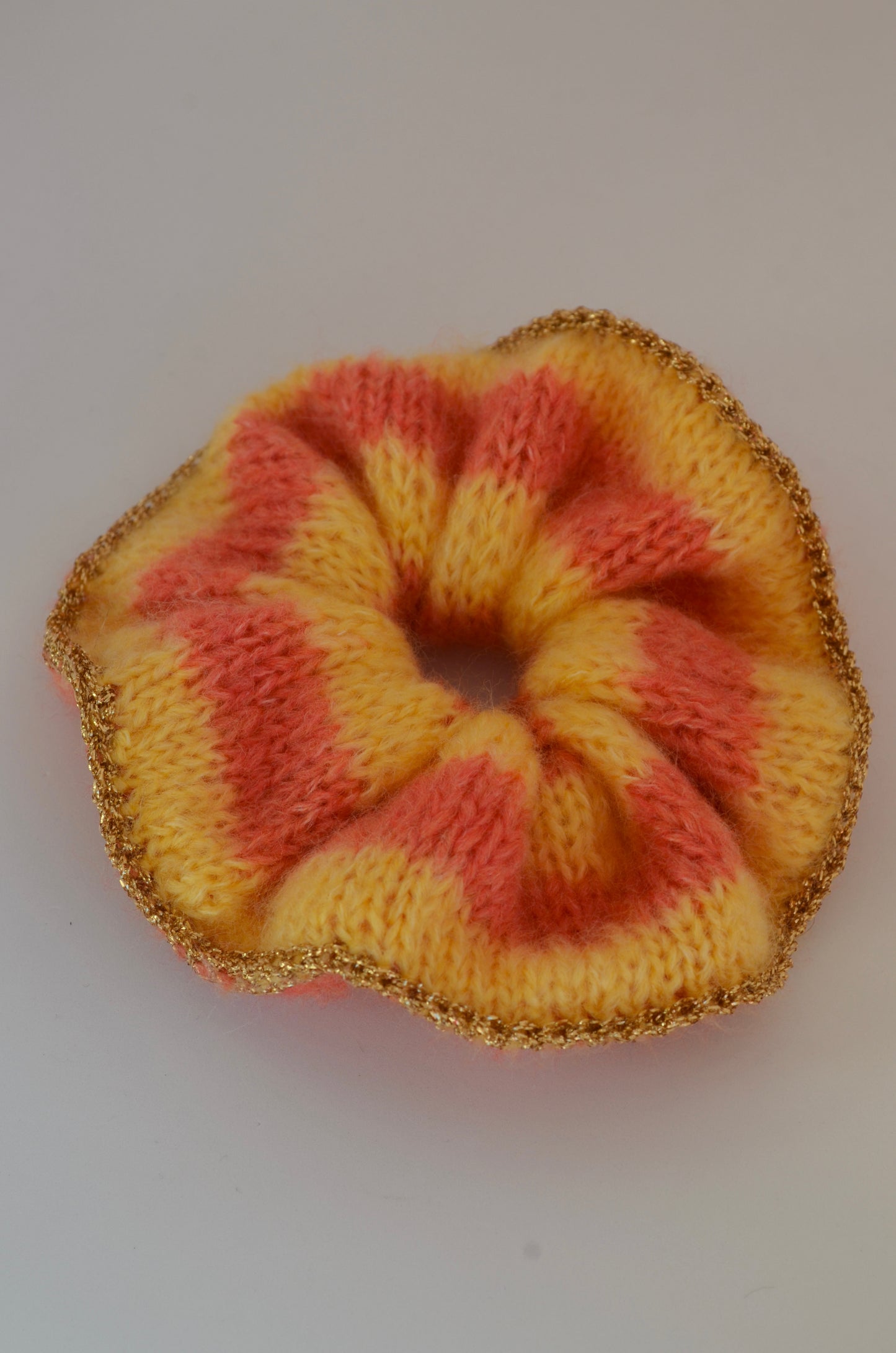 Strikket Scrunchie Gul/Koral