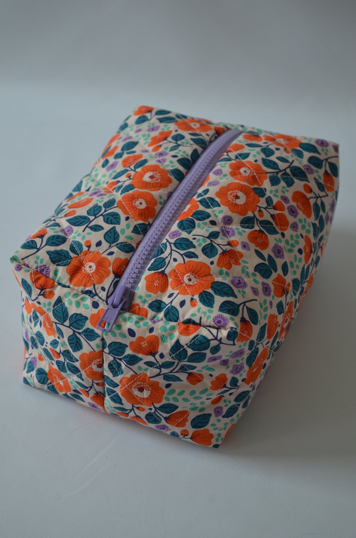 Mega Boks Toilettaske - Orange Blomster