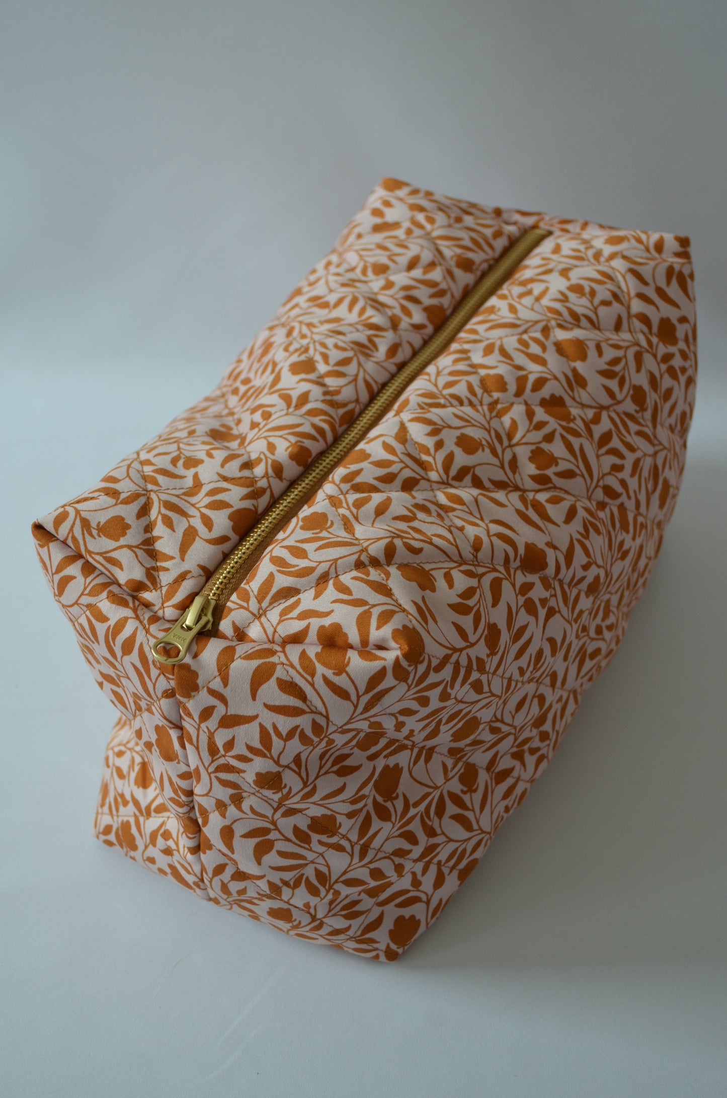 Mega Toilettaske - Karry Blomster