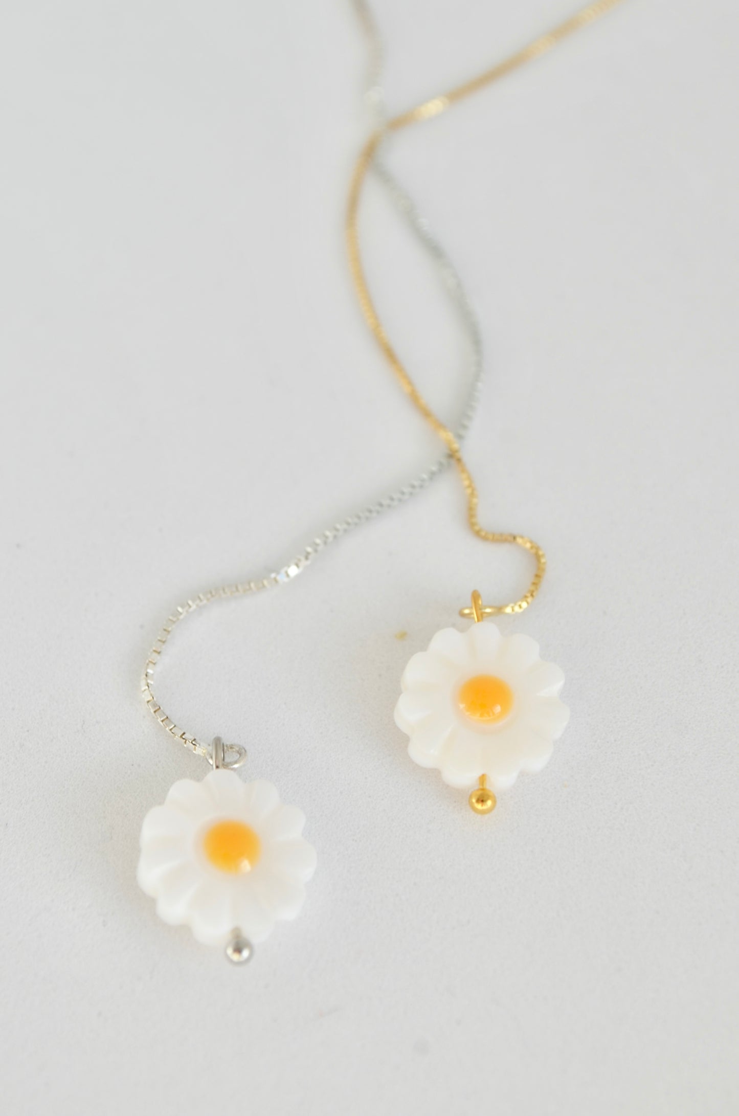 1 x String Flower